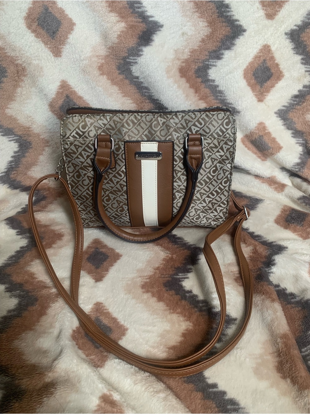 Nautica Centerboard Crossbody Satchel Handbag Beige Brown White Beautiful